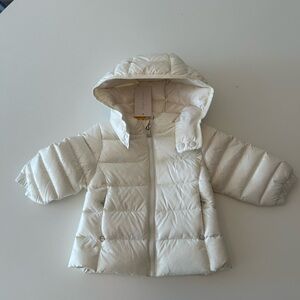 Ralph Lauren White Puffer Jacket with Hood and pockets 9 month